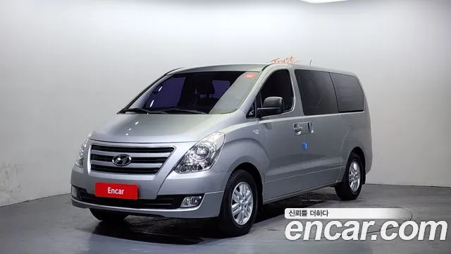 Hyundai Starex 2017 — photo 1