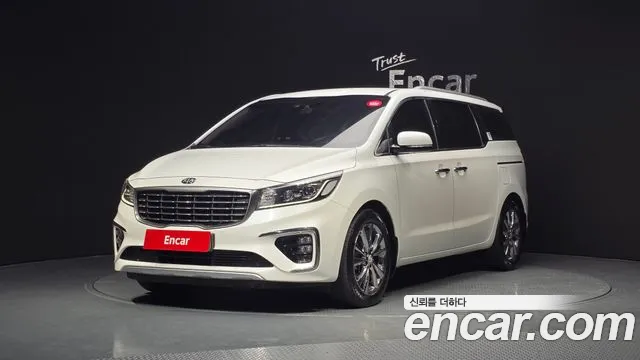 Kia Canival 2019 — photo 1