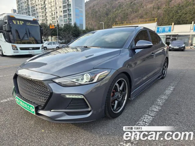Hyundai AVANTE 2018 — photo 1