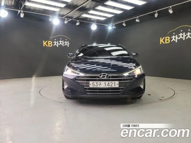 Hyundai AVANTE 2019 — photo 1