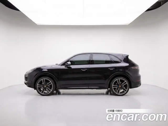 Porsche Cayenne 2020 — photo 1