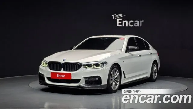 BMW 5-Series 2017 — photo 1