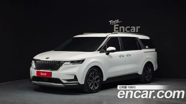 Kia Canival 2021 — photo 1
