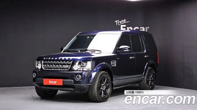 Land Rover Discovery 2016 — photo 1