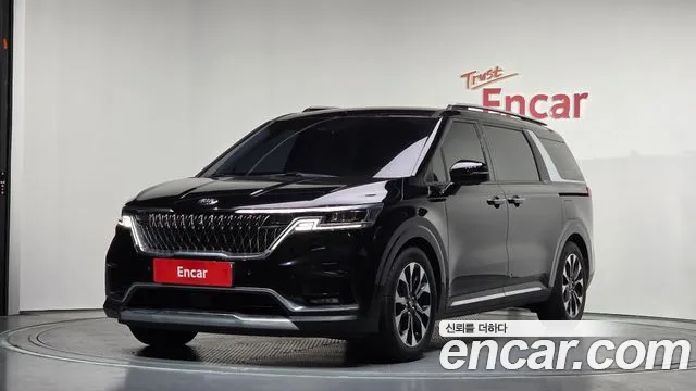 Kia Canival 2021 — photo 1