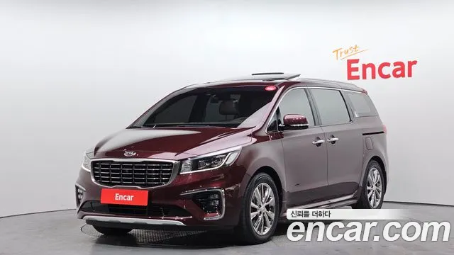 Kia Canival 2019 — photo 1