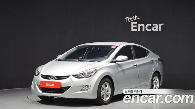 Hyundai AVANTE 2013 — photo 1