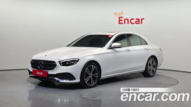 Mercedes-Benz E-Class 2021 — photo 1
