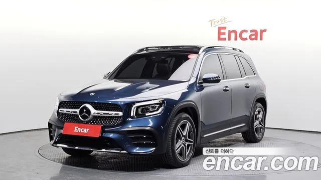Mercedes-Benz GLB-Class 2023 — photo 1