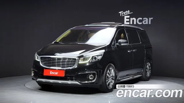 Kia Canival 2017 — photo 1