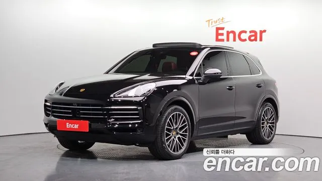 Porsche Cayenne 2023 — photo 1