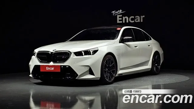 BMW M5 2025 — photo 1