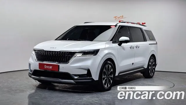 Kia Canival 2021 — photo 1