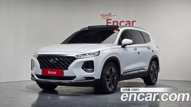 Hyundai Santafe 2019 — photo 1