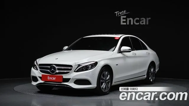 Mercedes-Benz C-Class 2018 — photo 1