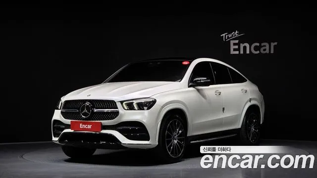 Mercedes-Benz GLE-Class 2022 — photo 1