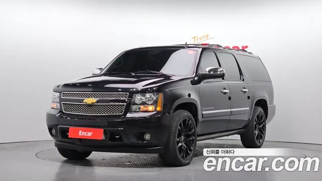 Chevrolet Surburban 2013 — photo 1