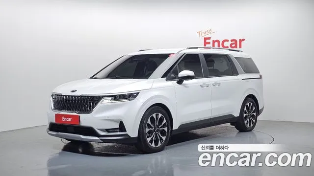 Kia Canival 2021 — photo 1