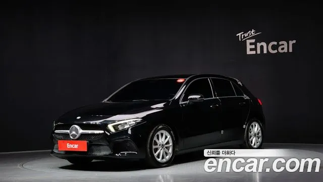 Mercedes-Benz A-Class 2019 — photo 1