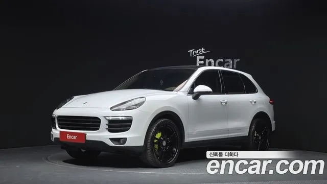 Porsche Cayenne 2015 — photo 1