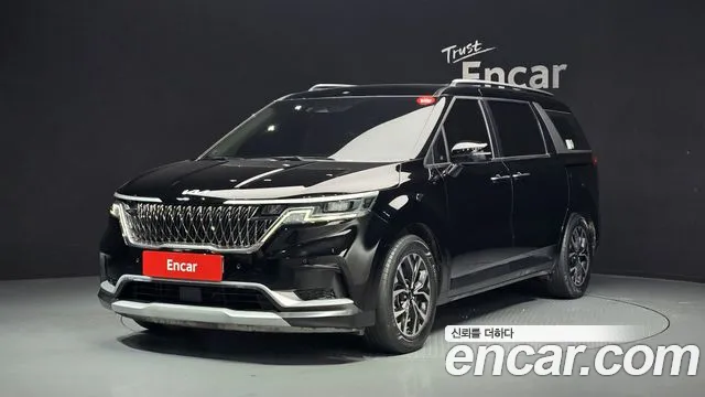 Kia Canival 2022 — photo 1