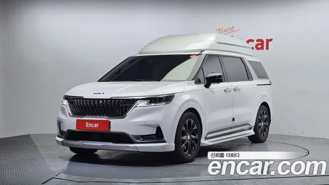 Kia Canival 2021 — photo 1