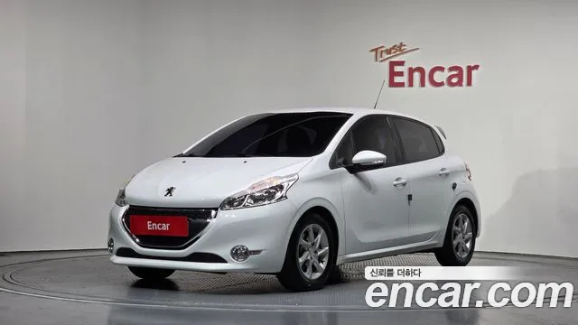 Peugeot 208 2016 — photo 1