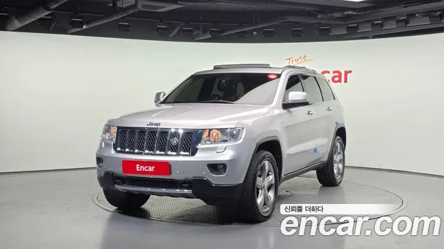 Jeep Cherokee 2011 — photo 1