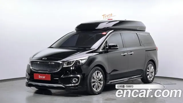 Kia Canival 2015 — photo 1