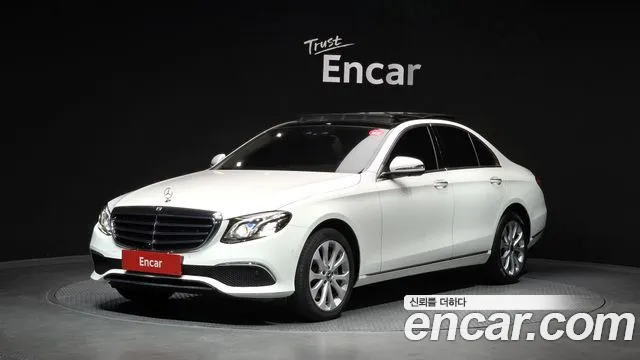 Mercedes-Benz E-Class 2019 — photo 1