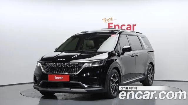 Kia Canival 2022 — photo 1