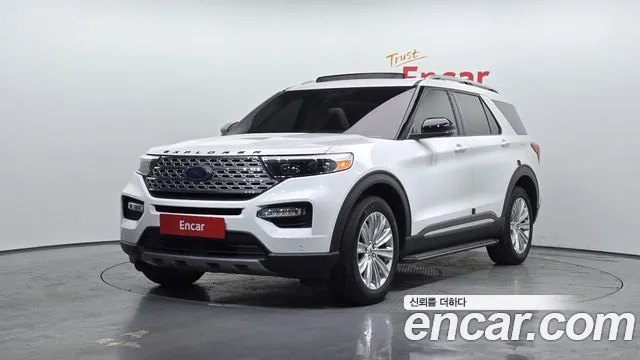Ford Explorer 2021 — photo 1