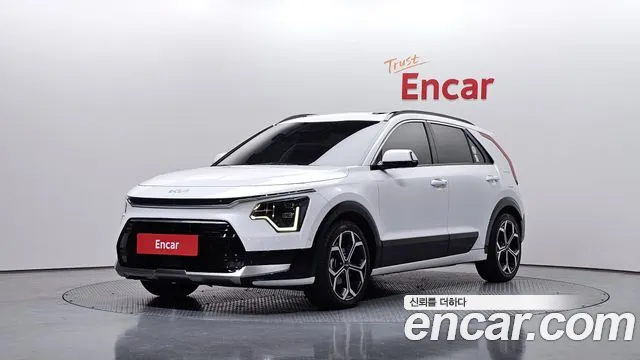 Kia Niro 2023 — photo 1