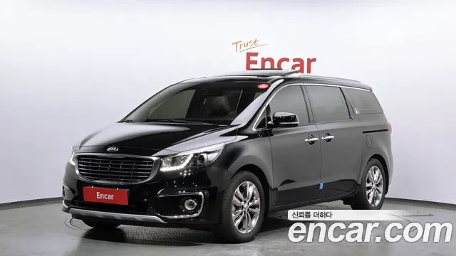 Kia Canival 2017 — photo 1