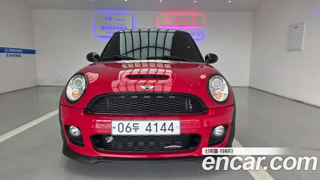 Mini Cooper 2013 — photo 1