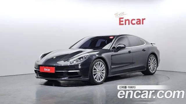 Porsche Panamera 2018 — photo 1