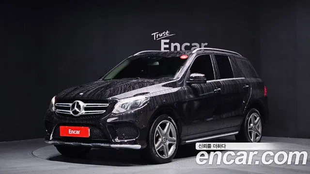 Mercedes-Benz GLE-Class 2017 — photo 1
