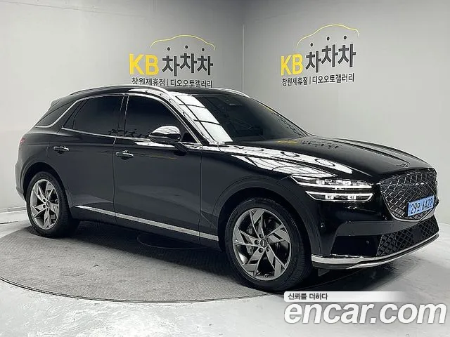 Genesis GV70 2022 — photo 1