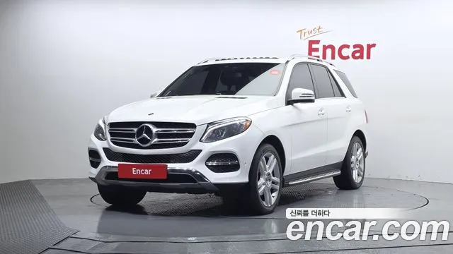 Mercedes-Benz GLE-Class 2018 — photo 1
