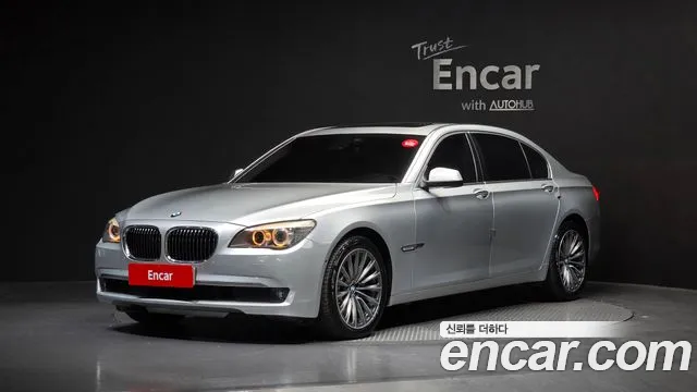BMW 7-Series 2012 — photo 1
