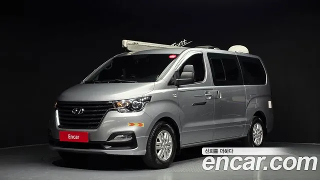 Hyundai Starex 2020 — photo 1