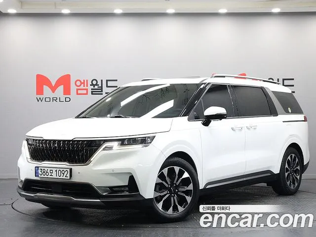 Kia Canival 2022 — photo 1