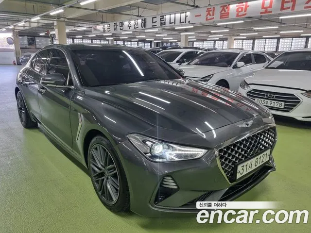 Genesis G70 2018 — photo 1