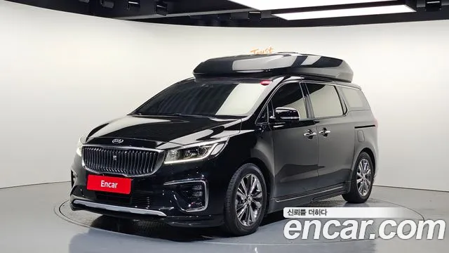 Kia Canival 2019 — photo 1