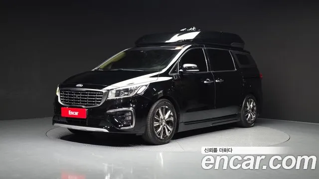 Kia Canival 2019 — photo 1