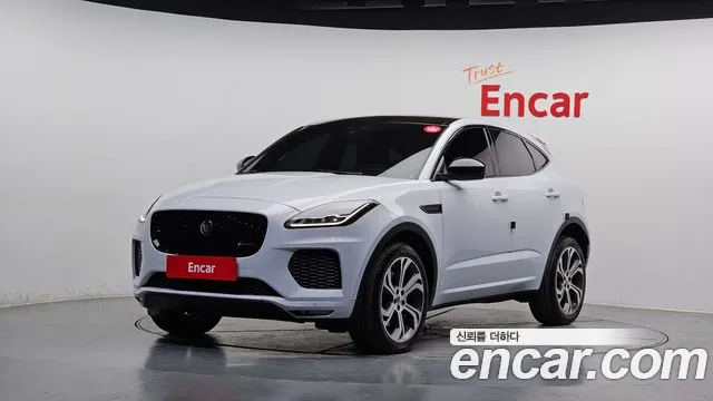 Jaguar E-PACE 2018 — photo 1