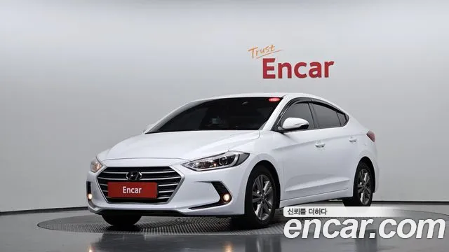 Hyundai AVANTE 2017 — photo 1