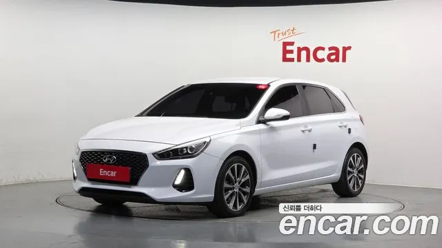 Hyundai i30 2018 — photo 1
