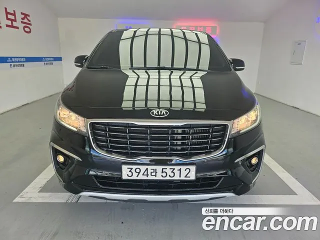 Kia Canival 2019 — photo 1