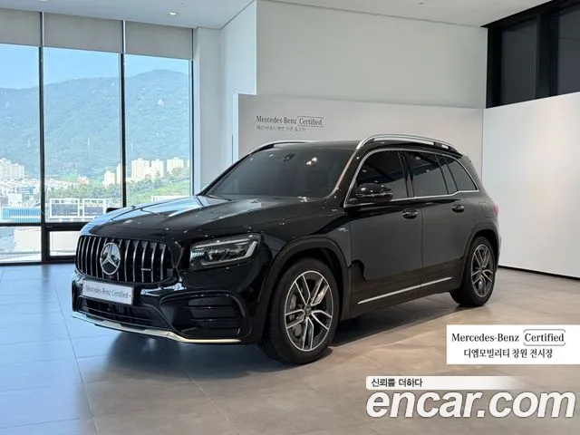 Mercedes-Benz GLB-Class 2025 — photo 1